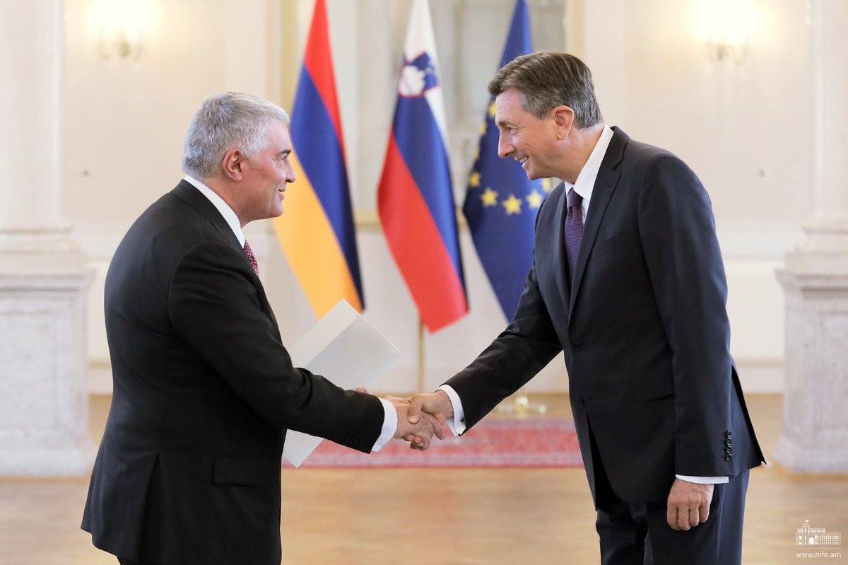 Դեսպան Հովակիմյանն իր հավատարմագրերը հանձնեց Սլովենիայի նախագահին