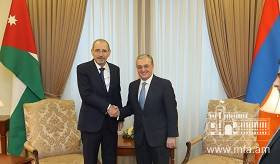 Rencontre entre le ministre des Affaires étrangères d’Arménie et le ministre des Affaires étrangères et des expatriés du Royaume hachémite de Jordanie