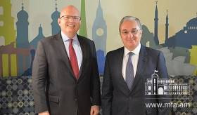 Զոհրաբ Մնացականյանի հեռախոսազրույցը ԱՄՆ պետքարտուղարի եվրոպական և եվրասիական հարցերով տեղակալ Ֆիլիպ Ռիքերի հետ