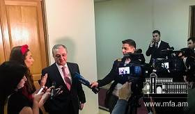 ԱԳ նախարար Զոհրաբ Մնացականյանի ճեպազրույցը լրագրողների հետ Ազգային Ժողովում կառավարության ծրագրի կատարողականի վերաբերյալ լսումներից հետո