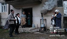 Civilians in the shelters of Shushi / Photo credits: Areg Balayan