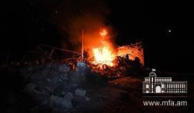 Ադրբեջանը շարունակում է հրթիռակոծել Ստեփանակերտը,  ավերվել են բնակելի շենքեր, վնասվել է գազատարը / Լուսանկարիչ` Դավիթ Ղահրամանյան