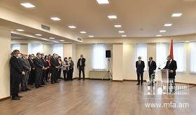 ՀՀ վարչապետն ԱԳՆ աշխատակազմին ներկայացրեց նորանշանակ ԱԳ նախարարին