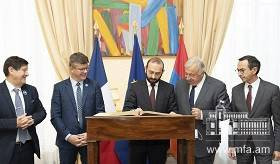 ՀՀ ԱԳ նախարարը հանդիպում է ունեցել Ֆրանսիայի Սենատի նախագահի հետ