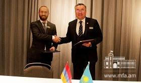 Встреча министра иностранных дел Армении Арарата Мирзояна и министра иностранных дел Казахстана Мухтара Тлеуберди