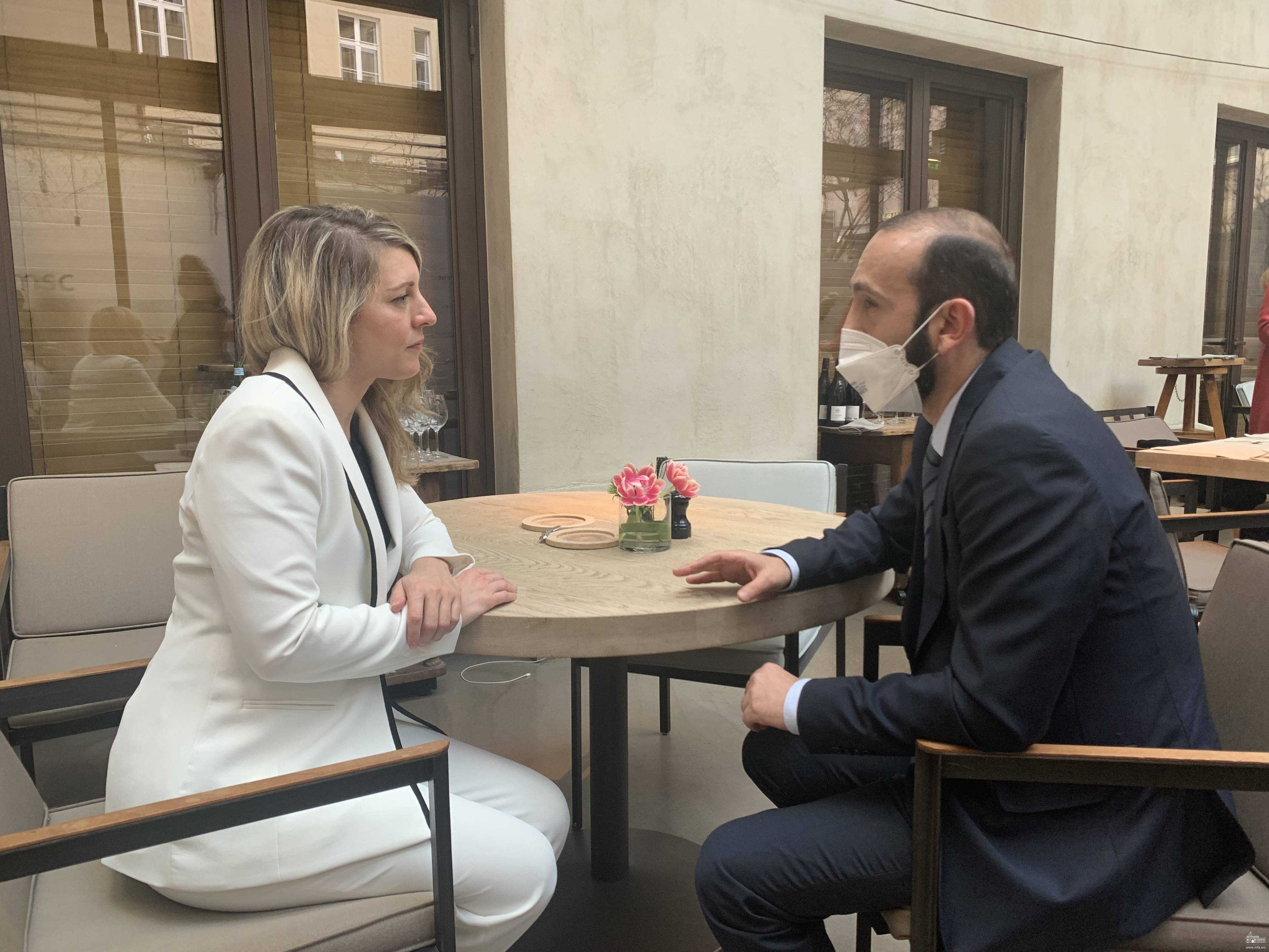 Minister of Foreign Affairs of Armenia Ararat Mirzoyan met with the Minister of Foreign Affairs of Canada Mélanie Joly
