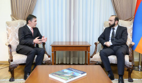 ՀՀ ԱԳ նախարար Արարատ Միրզոյանի հանդիպումը ԵԱՀԿ Մինսկի խմբի Ֆրանսիայի համանախագահ Բրիս Ռոքֆոյի հետ