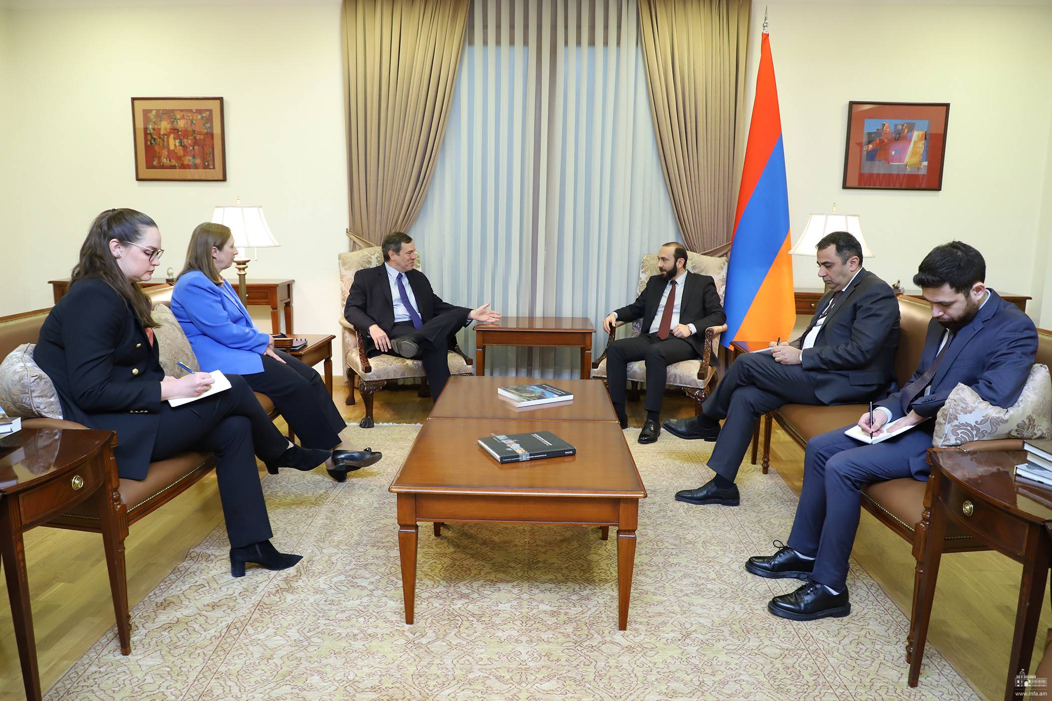 Foreign Minister of Armenia Ararat Mirzoyan meets with OSCE Minsk Group US Co-Chair Andrew Schofer