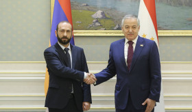 Հայաստանի և Տաջիկստանի ԱԳ նախարարների հանդիպումը