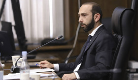 ՀՀ ԱԳ նախարար Արարատ Միրզոյանի զեկույցը ՀՀ կառավարության ծրագրի 2021թ. կատարման ընթացքի և արդյունքների վերաբերյալ ԱԺ արտաքին հարաբերությունների և ֆինանսավարկային ու բյուջետային հանձնաժողովների նիստին