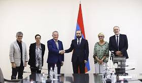 Foreign Minister of Armenia Ararat Mirzoyan received the representatives of the France-Armenia Friendship Group of the French Senate