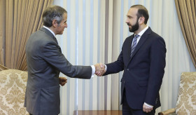 Արարատ Միրզոյանը հանդիպել է ԱԷՄԳ գլխավոր տնօրեն Ռաֆայել Մարիանո Գրոսիի հետ