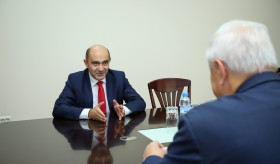 Հատուկ հանձնարարություններով դեսպանի հանդիպումը ԵԱՀԿ գործող նախագահի անձնական ներկայացուցչի հետ