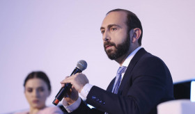 ՀՀ ԱԳ նախարարի հանդիպումը Համաշխարհային հայկական գագաթնաժողովի մասնակիցների հետ