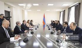 Le Ministre des Affaires étrangères de l’Arménie a reçu  la mission de capacités d'observation de l’UE