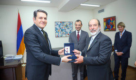 The Deputy Foreign Minister of the RA received the Honorary Consul of the Italian Republic