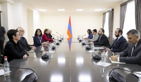 Արարատ Միրզոյանի հանդիպումը Էդուար Ֆիլիպի հետ