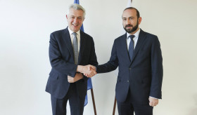 Meeting of the Foreign Minister of Armenia with the UN High Commissioner for Refugees