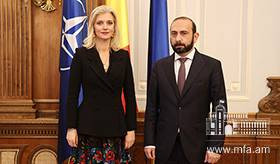 ՀՀ ԱԳ նախարարի հանդիպումը Ռումինիայի Սենատի գործող նախագահի հետ