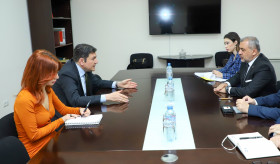 ՀՀ ԱԳ նախարարի տեղակալ Պարույր Հովհաննիսյանի հանդիպումը Եվրոպական խորհրդարանի անդամ, Հայաստանի հետ բարեկամության խմբի նախագահ Լուկաս Ֆուռլասի հետ