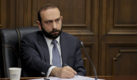 ՀՀ ԱԳ նախարար Արարատ Միրզոյանի զեկույցը ԱԺ տարածաշրջանային և եվրասիական ինտեգրման հարցերի ու ֆինանսավարկային և բյուջետային հարցերի մշտական հանձնաժողովների համատեղ նիստին