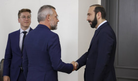 ՀՀ ԱԳ նախարարի հանդիպումը ԳԴՀ Բունդեսթագի Արտաքին հարաբերությունների մշտական հանձնաժողովի նախագահի հետ