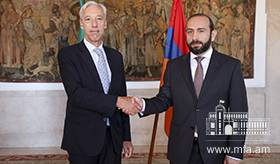 Meeting of the Foreign Ministers of Armenia and Portugal