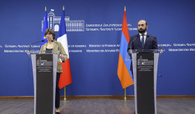 Déclaration à la presse du ministre des Affaires étrangères de la République d'Arménie et sa réponse à la question d’un journaliste au cours de la conférence de presse conjointe avec Catherine Colonna, ministre française des Affaires étrangères