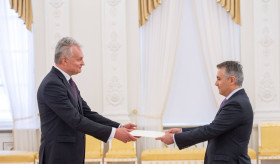 Ambassador of Armenia to Lithuania Ara Margarian presented his Letters of Credence to President of Lithuania Gitanas Nauseda
