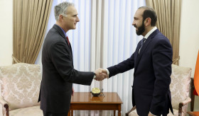 Meeting of Foreign Minister of Armenia with Louis Bono