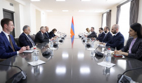 Արարատ Միրզոյանի հանդիպումը Միխայիլ Զիբերտի հետ