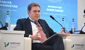 ՀՀ ԱԳ նախարարի տեղակալ Պարույր Հովհաննիսյանը «Երևանյան երկխոսություն» համաժողովի շրջանակներում մասնակցել է պանելային քննարկման