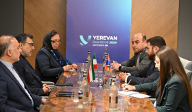 ՀՀ ԱԳ նախարարի տեղակալ Վահան Կոստանյանը հանդիպել է ԻԻՀ ԱԳ նախարարի տեղակալ Մոհամմադ Հասան Շեյխոլէսլամիի հետ