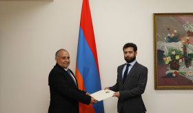 Քուվեյթի Պետության նորանշանակ դեսպանն իր հավատարմագրերի պատճենն է հանձնել ՀՀ ԱԳ նախարարի տեղակալին