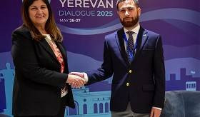 ԱԳ նախարարի տեղակալ Վահան Կոստանյանի հանդիպումը Պաղեստինի պետության ԱԳ և արտագաղթյալների հարցերով պետնախարար Վարսեն Աղաբեկյանի հետ