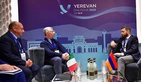 ՀՀ ԱԳ նախարարի տեղակալ Վահան Կոստանյանի հանդիպումը սենատոր Իվան Սկալֆարոտոյի և Իտալիայի ԱԳՆ Հարավային Կովկասի հարցերով հատուկ բանագնաց Գերարդո Ամադուցցիի հետ