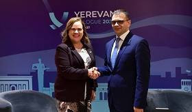ՀՀ ԱԳ նախարարի տեղակալ Ռոբերտ Աբիսողաոմոնյանի հանդիպումը  Էստոնիայի ԱԳՆ գլոբալ հարցերով նախարարի տեղակալ Մինա-Լինա Լինդի հետ