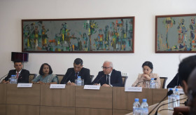 Deputy Minister of Foreign Affairs Mnatsakan Safaryan received the Delegation of the National Defense College of India