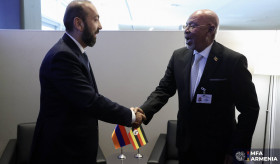 Հայաստանի և Ուգանդայի ԱԳ նախարարների հանդիպումը