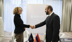 ՀՀ ԱԳ նախարարի հանդիպումը ՆԱՏՕ-ի գլխավոր քարտուղարի տեղակալի հետ