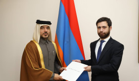 Deputy Minister of Foreign Affairs of the Republic of Armenia received the newly-appointed Ambassador of Qatar