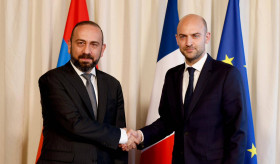 Meeting of Foreign Ministers of Armenia and France