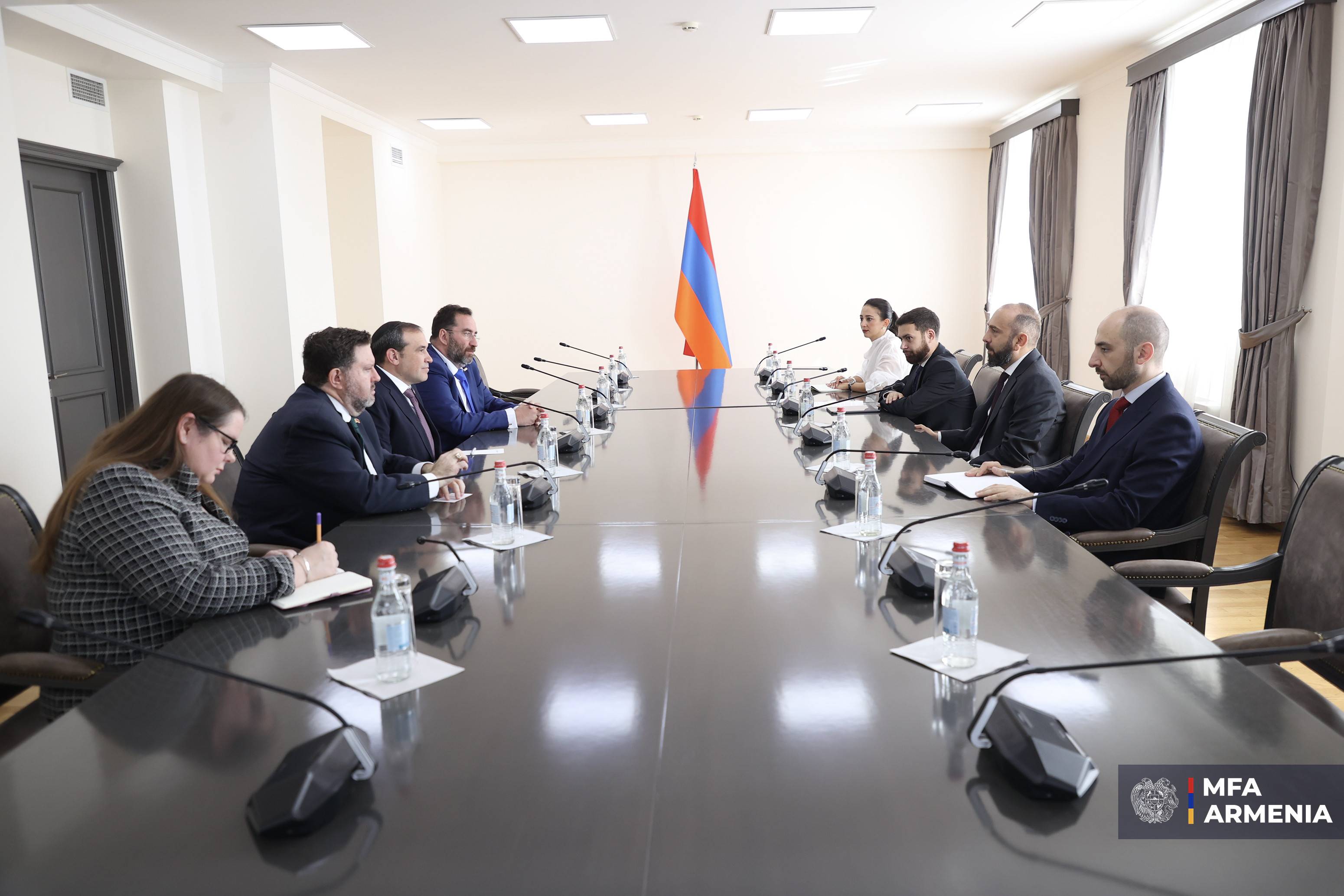  Արարատ Միրզոյանն ընդունել է խաղաղության առաքելությունների հարցերով ԱՄՆ հատուկ բանագնացի ավագ խորհրդականին
