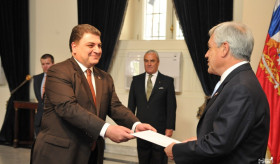Ambassador Melikian presented his credentials to the President of Chile