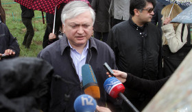 Эдвард Налбандян принял участие в посадке деревьев в Аван