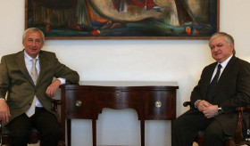 Minister Nalbandian received the ambassador of Russia