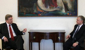 Minister Nalbandian met EU commissioner