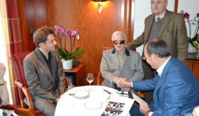 Meeting between Charles Aznavour and Levon Aronyan
