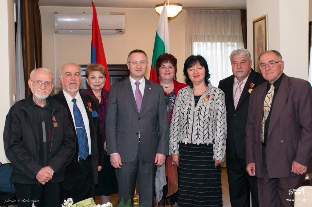 Դեսպան Սհոյանը հանձնեց սփյուռքի նախարարության մեդալներ