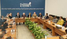 Minister Nalbandian received The UK Royal College of Defense Studies listeners 